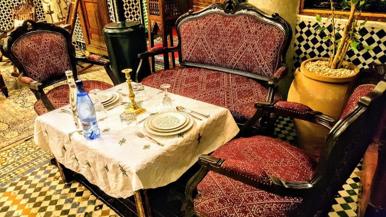 Riad Mama H&K Meknes Luaran gambar