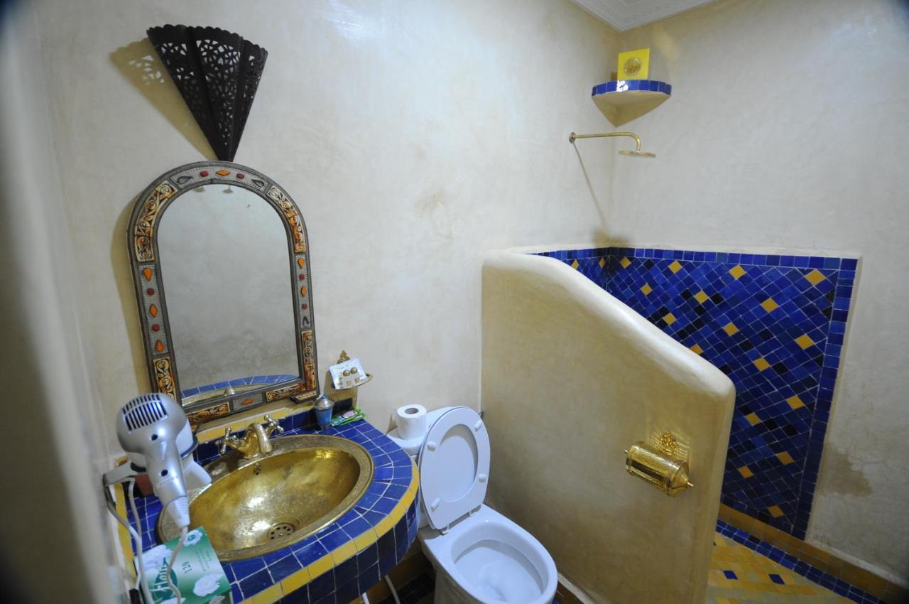 Riad Mama H&K Meknes Luaran gambar