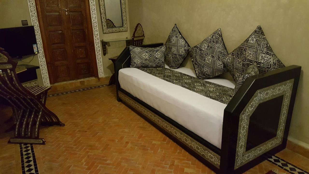 Riad Mama H&K Meknes Luaran gambar