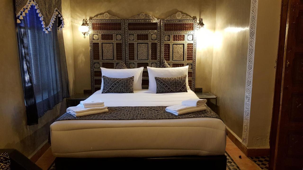 Riad Mama H&K Meknes Luaran gambar