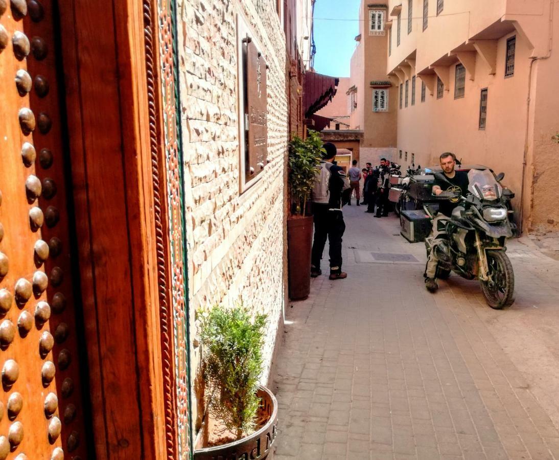 Riad Mama H&K Meknes Luaran gambar